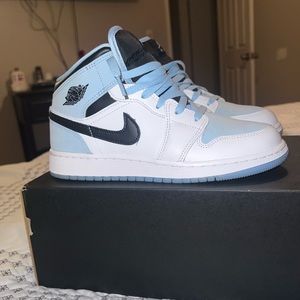 Jordan 1 Mid (blue,white and black ) Dm For Info
